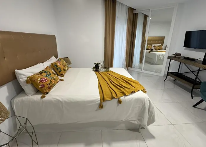 Luxury Bahia Sea Views By Deihu Experiences Apartment *